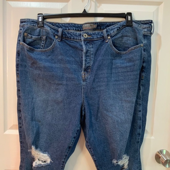 Torrid Button Fly Straight High Rise Distressed Jeans Size 24 - Picture 2 of 9